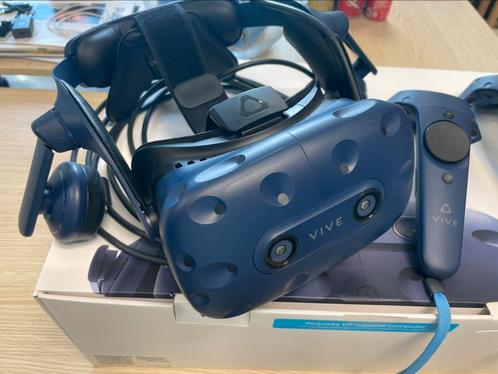 Complete HTC Vive Pro set, originele doos, basestation 2.0, Spelcomputers en Games, Virtual Reality, Zo goed als nieuw, Pc, Ophalen