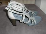 Unisa Leren sandalen/hakken maat 40, Zo goed als nieuw, Grijs, Unisa, Sandalen of Muiltjes