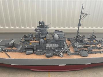 Bismarck oorlogsschip, 125 cm, Amati (Turijn) beschikbaar voor biedingen
