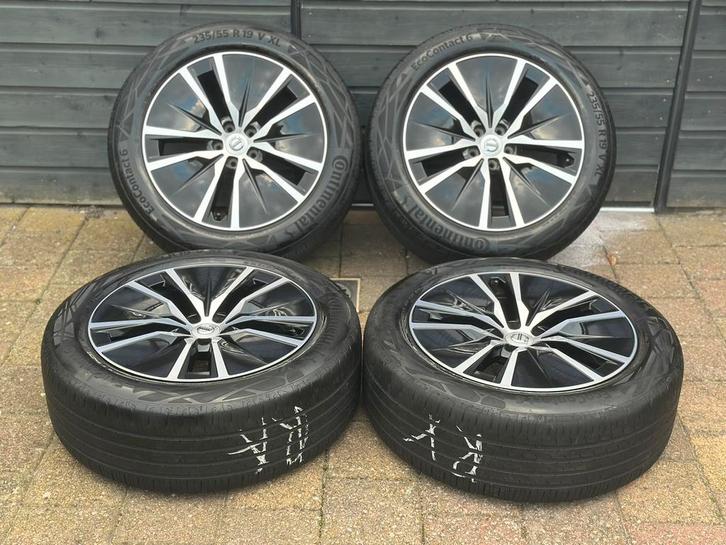 Originele 19 inch Volvo XC90 Velgen & Banden set, Auto-onderdelen, Banden en Velgen, Banden en Velgen, Zomerbanden, 19 inch, 235 mm