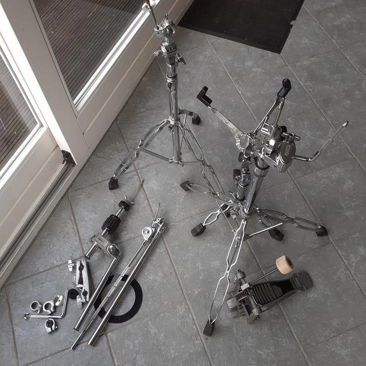 Drumstel onderdelen: staanders, klemmen en meer, Muziek en Instrumenten, Instrumenten | Toebehoren, Gebruikt, Drums of Percussie