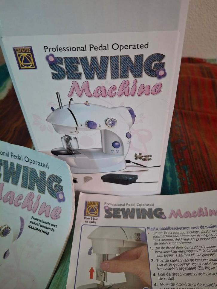 Mini Naaimachine - Nieuw! Sinterklaas Kado!, Hobby en Vrije tijd, Naaimachines en Toebehoren, Nieuw, Naaimachine, Overige merken