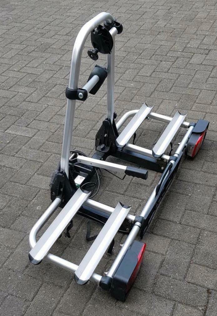 Uebler Primavelo Pro P2, 45kg, 90 graden kantelbaar, E-Bikes, Auto diversen, Fietsendragers, Zo goed als nieuw, Trekhaakdrager