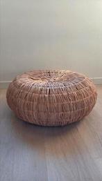 Rotan poef/tafeltje Zara Home, Ophalen, Rond, Riet of Rotan, 75 tot 100 cm