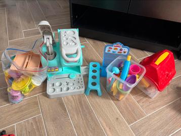 Meerdere play doh klei set beschikbaar voor biedingen