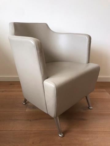 Vintage MOROSO Fauteuil Leer IZGST beschikbaar voor biedingen