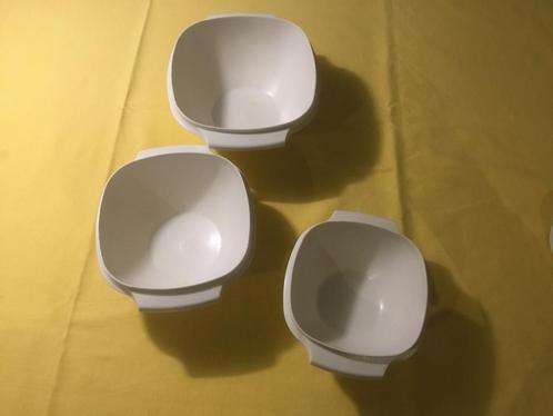 3 delige set nest- dekschalen met deksel, Huis en Inrichting, Keuken | Tupperware, Gebruikt, Bak of Kom, Ophalen of Verzenden