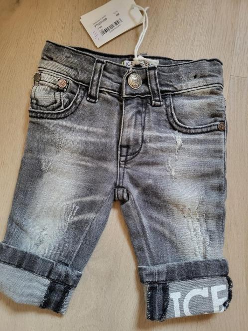 Nieuw zwart/grijs spijkerbroekje van Iceberg maat 68, Kinderen en Baby's, Babykleding | Maat 68, Nieuw, Jongetje, Broekje, Ophalen of Verzenden