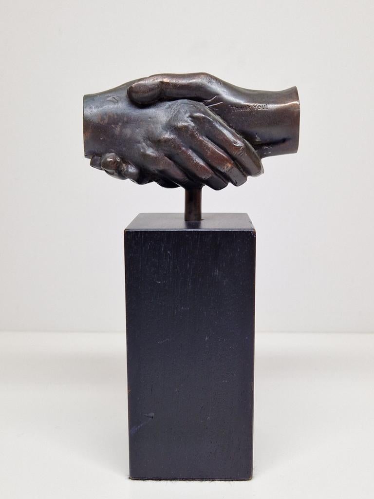 Modern bronzen handen schudden / vriendschap sculptuur., Antiek en Kunst, Ophalen of Verzenden