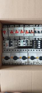 Schakel materiaal., opruiming  !!, Ophalen of Verzenden