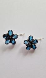Leuke 925 zilveren oorbellen met blauwe glas kristal bloemen, Met kristal, Hangers, Nieuw, Zilver