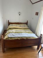 Twee persoons bed GRATIS, Huis en Inrichting, Slaapkamer | Bedden, Ophalen, Tweepersoons, 140 cm, Zo goed als nieuw