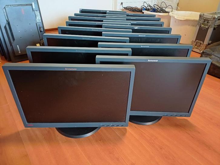 Lenovo 22 inch monitor, Computers en Software, Monitoren, Gebruikt, 60 Hz of minder, VGA, Full HD, Ophalen