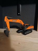 Doosan rupskraan 1:50, Hobby en Vrije tijd, Modelauto's | 1:50, Ophalen of Verzenden, Zo goed als nieuw, Bus of Vrachtwagen, NZG