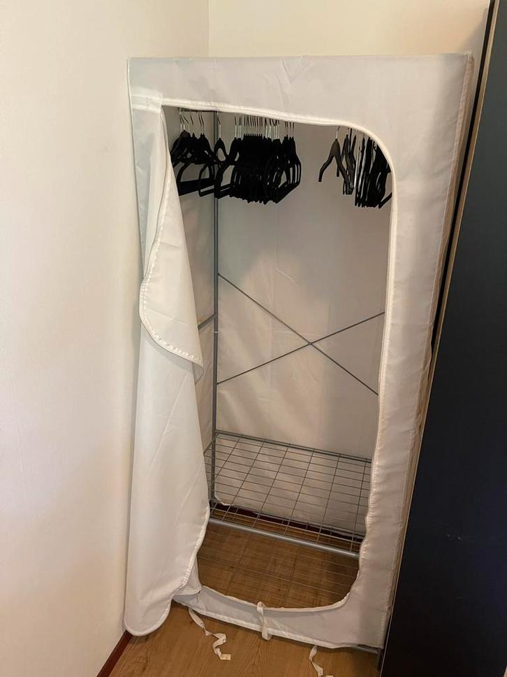 Handig kledingrek met hoes, Huis en Inrichting, Kasten | Kledingkasten, Zo goed als nieuw, 100 tot 150 cm, 50 tot 100 cm, 25 tot 50 cm