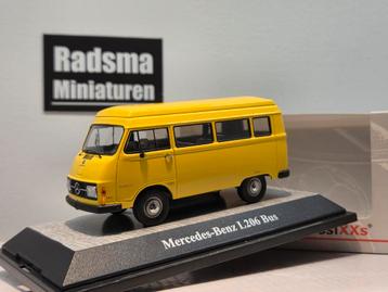 Mercedes-Benz L206 Bus - Geel - 1:43 Premium ClassiXXs beschikbaar voor biedingen