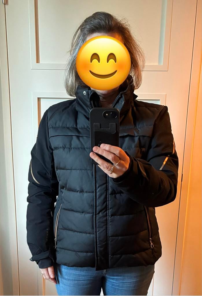 Zwarte ski jas met bontkraag, merk Luhta, Kleding | Dames, Wintersportkleding, Ophalen of Verzenden, Gedragen, Maat 42/44 (L)