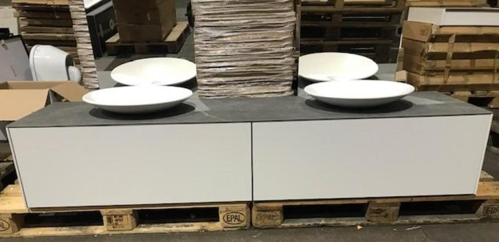 badmeubel V&B mat wit 200x50 cm, topblad 2 x kom 2 x spiegel, Doe-het-zelf en Verbouw, Sanitair, Zo goed als nieuw, Overige typen