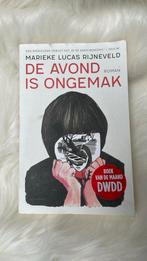 Marieke Lucas Rijneveld - De avond is ongemak, Boeken, Literatuur, Marieke Lucas Rijneveld, Ophalen of Verzenden, Zo goed als nieuw