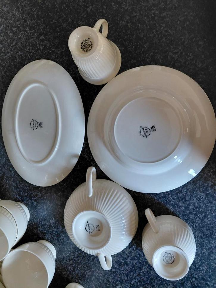 Wedgewood servies Edme plain, Huis en Inrichting, Keuken | Servies, Zo goed als nieuw, Wedgwood, Aardewerk, Ophalen