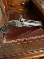 Antiek dubbelloops penvuur pistool met uitklapbare bajonet, Verzamelen, Duitsland, Ophalen of Verzenden, Mes of Dolk, Landmacht