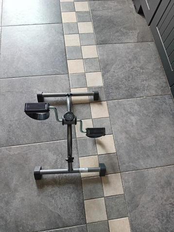 Hometrainer, fiets voor bij stoel