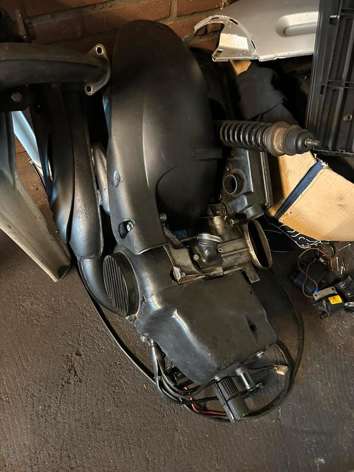 Skipper blok gezocht !, Fietsen en Brommers, Brommeronderdelen | Scooters, Zo goed als nieuw, Piaggio, Blok, Ophalen