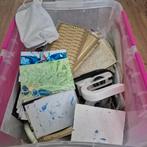 Bak met knutselspullen., Ophalen, Materiaal