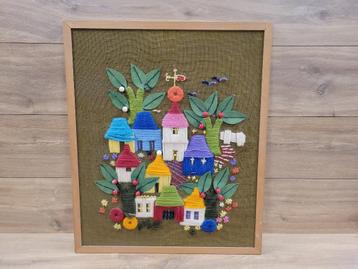 Vintage lijst met werk op jute, 63 cm hoog, 53 cm breed. beschikbaar voor biedingen