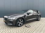 Volvo V60 T8 R-Design Twin Engine 390pk AWD 2020 Pine Grey, Auto's, Automaat, 4 cilinders, Leder en Stof, USB