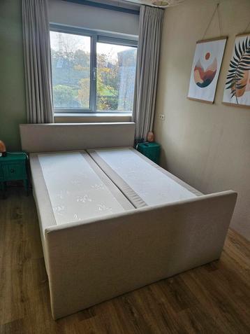 Swiss Sense elektrisch verstelbare boxspring 160x210cm beschikbaar voor biedingen