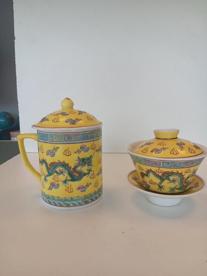 Origineel chinese beker met deksel en theekopje., Antiek en Kunst, Antiek | Servies los, Ophalen of Verzenden