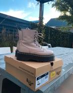 Dr. Martens Plateau - Maat 38, Beige, Lage of Enkellaarzen, Ophalen of Verzenden, Dr. Martens