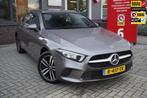 Mercedes-Benz A-klasse 250 e Luxury Line / Parkeercamera / C, Auto's, Gebruikt, 4 cilinders, 15 kWh, Leder en Stof