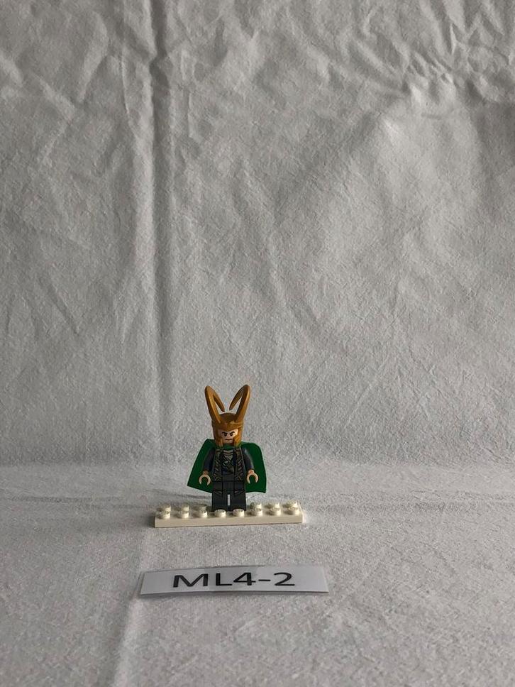 Lego Super Heroes minifiguur sh0033 - Loki - ML4-2, Kinderen en Baby's, Speelgoed | Duplo en Lego, Zo goed als nieuw, Ophalen of Verzenden