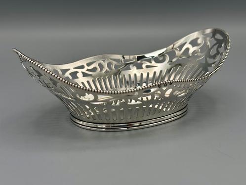 Zilveren bonbonmandje, H. Hooijkaas, 1976, Antiek en Kunst, Antiek | Goud en Zilver, Ophalen of Verzenden