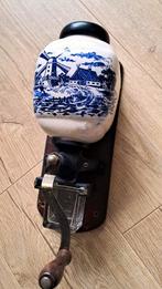 vintage wandkoffiemolen, Antiek en Kunst, Antiek | Keukenbenodigdheden, Ophalen of Verzenden