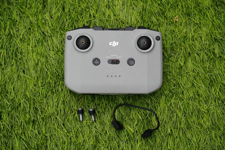 DJI Mini 3 Afstandsbediening/Controller (RC-N1), Audio, Tv en Foto, Drones, Zo goed als nieuw, Ophalen of Verzenden