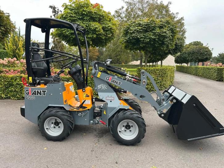 Giant G1200 (bj 2025), Zakelijke goederen, Machines en Bouw | Kranen en Graafmachines, Wiellader of Shovel