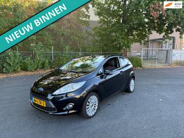 Ford Fiesta 1.6 Ghia NETTE AUTO RIJDT EN SCHAKELT GOED beschikbaar voor biedingen