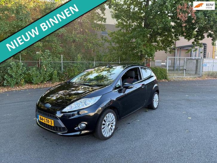 Ford Fiesta 1.6 Ghia NETTE AUTO RIJDT EN SCHAKELT GOED, Auto's, Ford, Bedrijf, Te koop, Fiësta, ABS, Airbags, Airconditioning