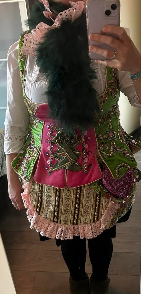 Dirndl carnavalskostuum, Ophalen of Verzenden, Zo goed als nieuw, Carnaval