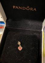 Pandora Bedel - Rood Hartje met Witte Stenen, Pandora, Ophalen of Verzenden, Zo goed als nieuw, 1 bedel