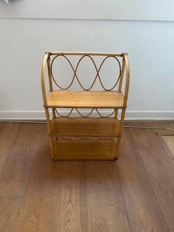 Vintage Bamboe Rek met 3 Planken beschikbaar voor biedingen