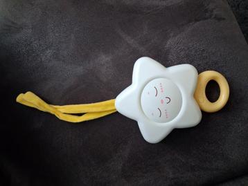 Chicco muziek ster, werkt perfect, en een heel leuk deuntje. beschikbaar voor biedingen