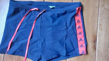 Adidas Primeblue strakke zwemshorts - maat 12 / 19 -zgan beschikbaar voor biedingen