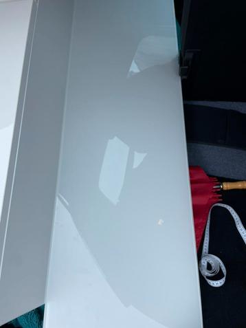 IKEA kast 120 cm met glazen plaat