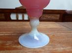 Vintage sierlijke opaline vaas in roze, 37.5 cm., Antiek en Kunst, Antiek | Glas en Kristal, Ophalen of Verzenden