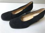 Zwart suede pumps maat 40, Zwart, Ophalen of Verzenden, Zo goed als nieuw, Schoenen met hoge hakken