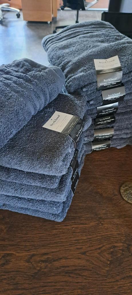 12 x Byrklund badlakens 70 x 140 100% katoen hotel kwaliteit, Huis en Inrichting, Badkamer | Badtextiel en Accessoires, Nieuw